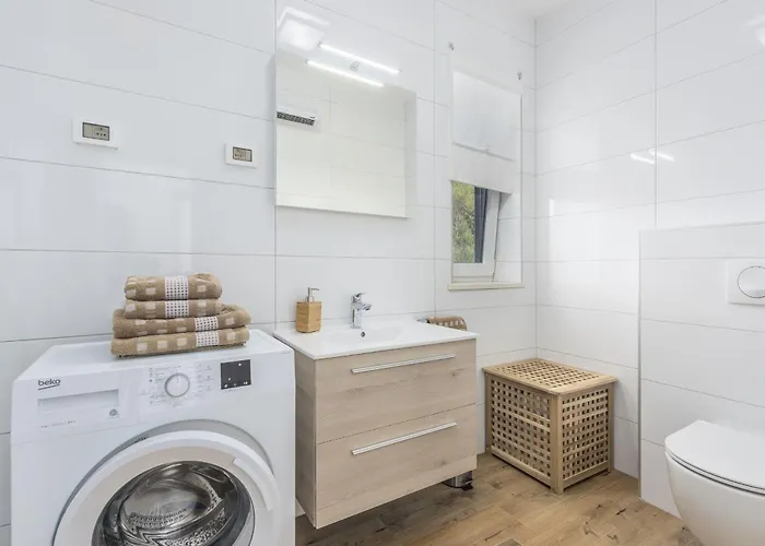 Modern Ol&ju For 9 Persons In Only 1.5 Km From The With Pool Heating