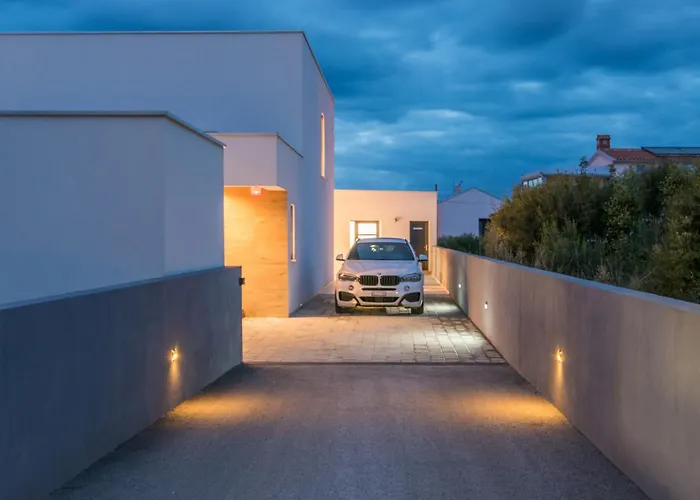 Modern Ol&ju For 9 Persons In Only 1.5 Km From The With Pool Heating