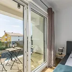 Modern Ol&ju For 9 Persons In Only 1.5 Km From The With Pool Heating Vila