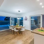 Modern Ol&ju For 9 Persons In Only 1.5 Km From The With Pool Heating Vila *