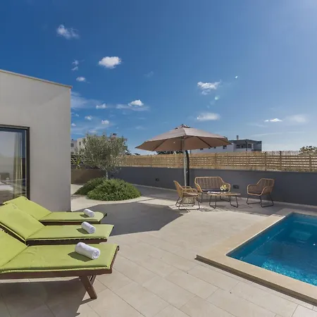 Villa Modern Ol&ju For 9 Persons In Only 1.5 Km From The With Pool Heating *