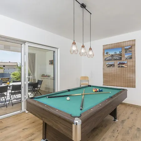 Villa Modern Ol&ju For 9 Persons In Only 1.5 Km From The With Pool Heating