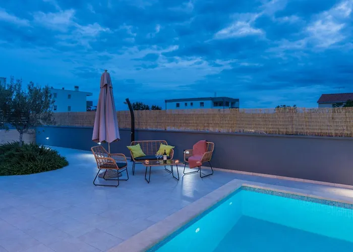 Modern Ol&ju For 9 Persons In Only 1.5 Km From The With Pool Heating * Пула