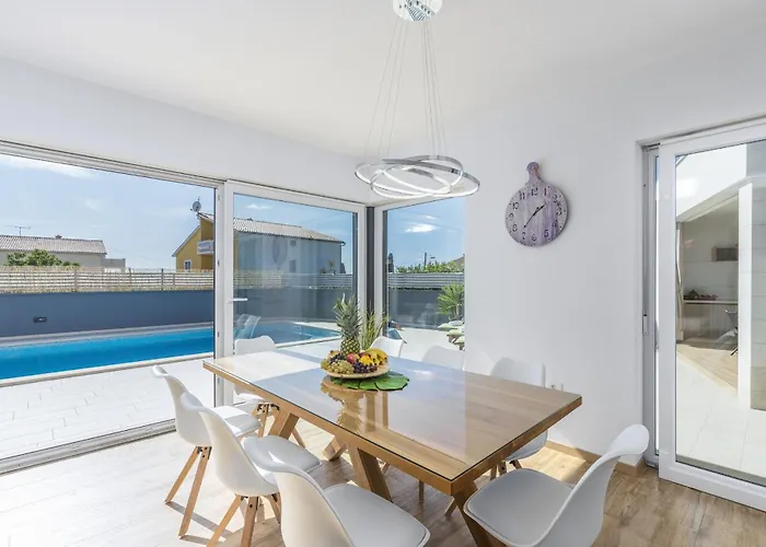 فيلة Modern Ol&ju For 9 Persons In Only 1.5 Km From The With Pool Heating
